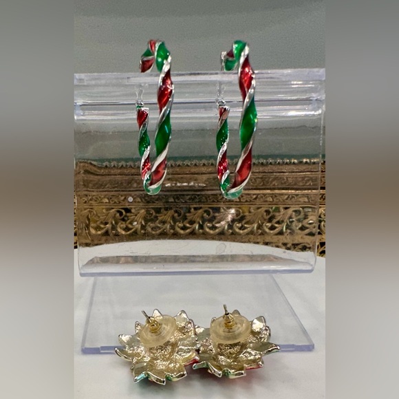 2 Prs Christmas Earrings - Red/Green/Gold/Silver Enamel Costume Jewelry - VGVC - Picture 11 of 17